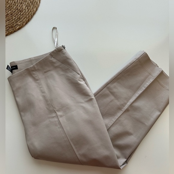 INC Career Crop Beige‎ Slacks Size 8 - Picture 1 of 10